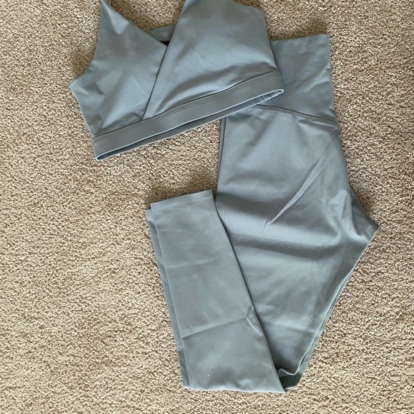 Weylyn Apparel Favorite Wrap Leggings - Sage Green (M) - Picture 8 of 8